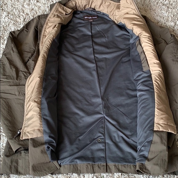 MICHAEL KORS Lightweight Jacket - Picture 4 of 8